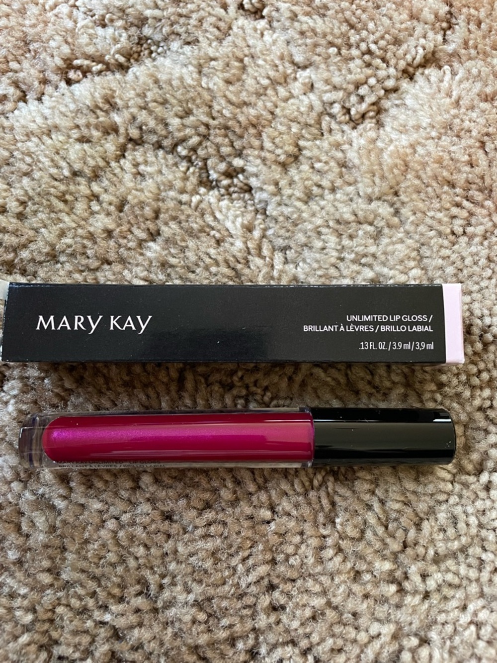 Mary Kay Unlimited Lip Gloss – Berry Delight